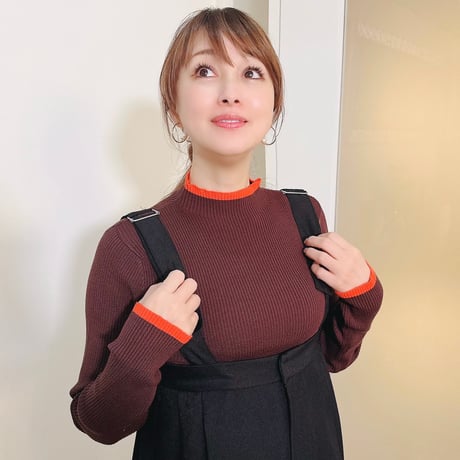 YTモンクレール フリルニットダウン　カーディガンXS 渡辺美奈代さん YT様専用モンクレール フリルニットダウン カーディガンXS 渡辺美奈代さん