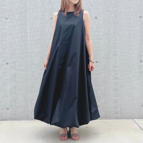 Minayo Select Vネック ノースリーブ ティアードドレス Minayo Select Vネック ノースリーブ ティアードドレス - メルカリ