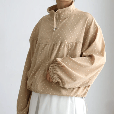 ドット刺繍ジップアップブルゾン