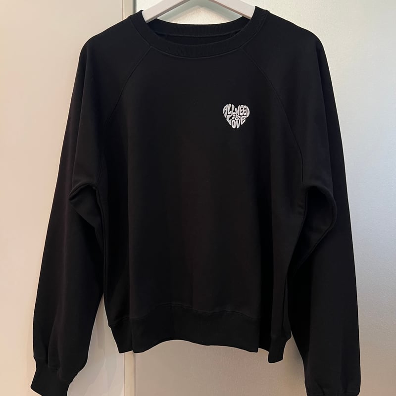 ハートロゴラメ刺繍ラグランスウェット | Minayo Select