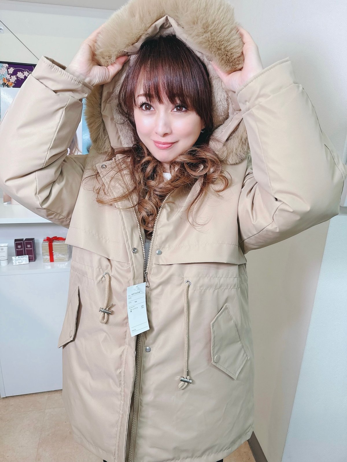 試着のみ美品 UNFILOファーコート ベージュ XL レディーミドルファー