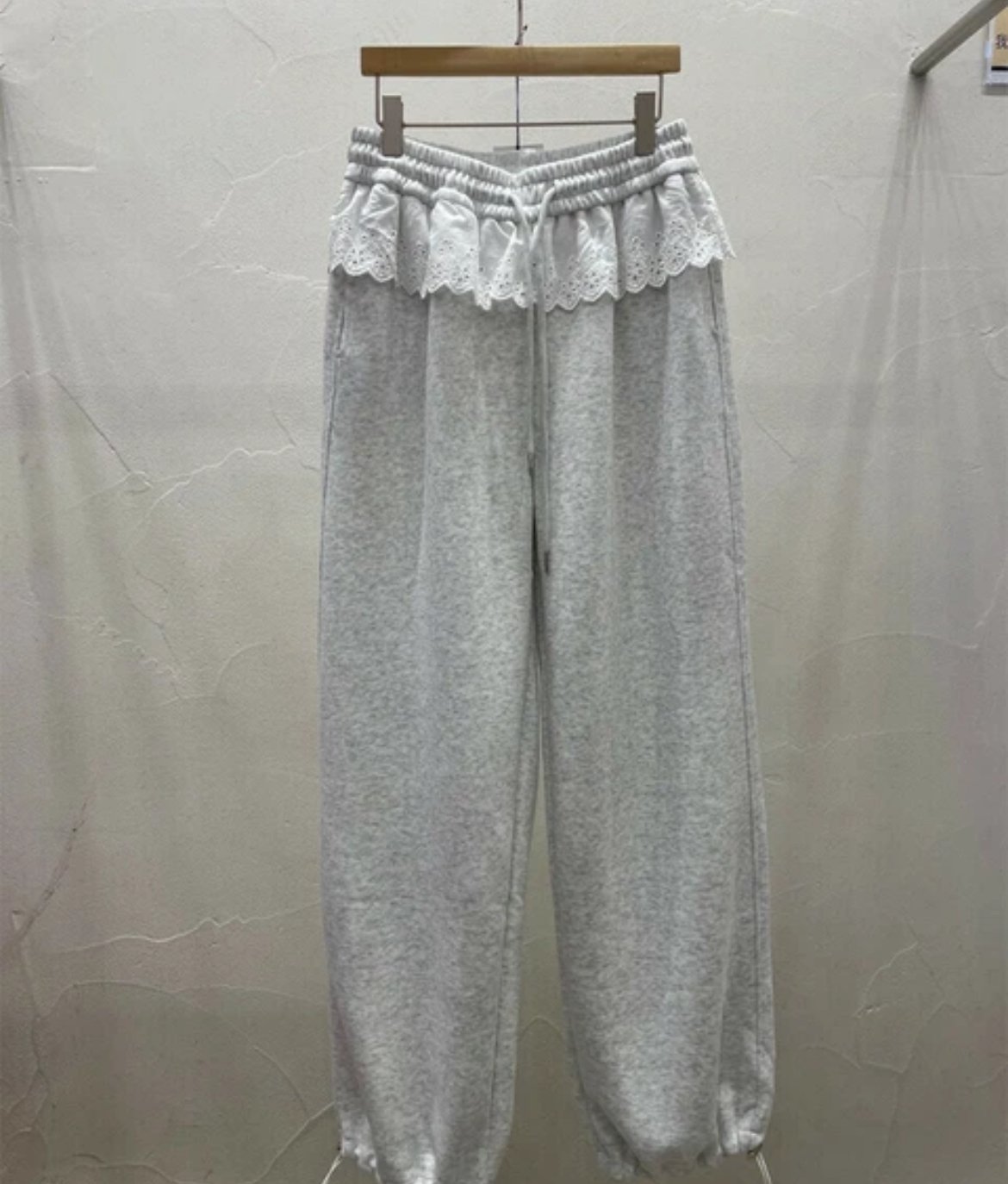 ホワイト クロップドスウェット レース付き ホワイト クロップドスウェット レース付き 楽天市場】クロップ