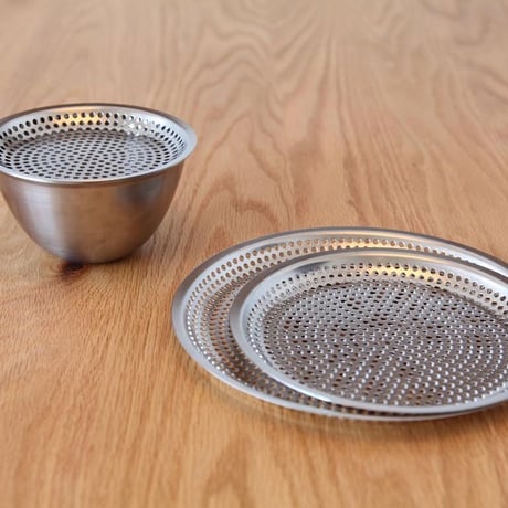 conte（コンテ）"まかない平ザル"