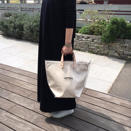 TEMBEA（テンベア）"DELIVERY TOTE PVC / デリバリートート M(透明/NATURAL)"