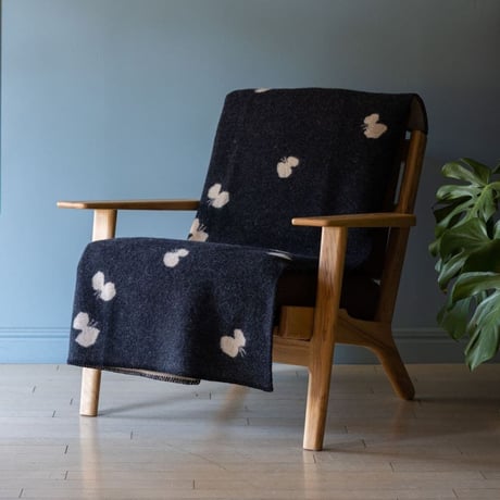 KLIPPAN"ウールブランケット ハーフ / CHOUCHO(ブラック)"