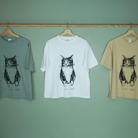 Pシャツ - 『ぴーちゃん』ビッグシルエット猫Tシャツ