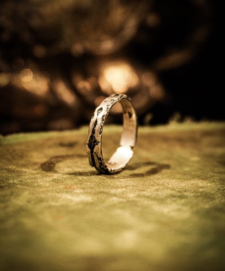 Rock texture vintage silver ring