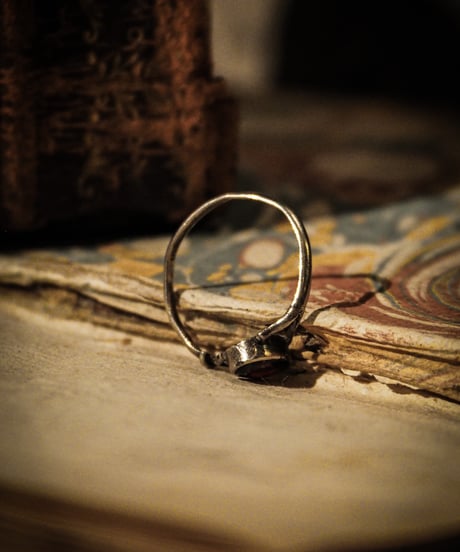 Garnet vintage sterling silver ring