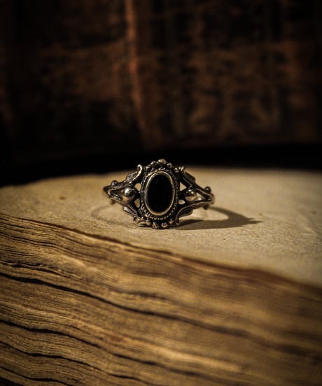 Black onyx vintage sterling silver ring