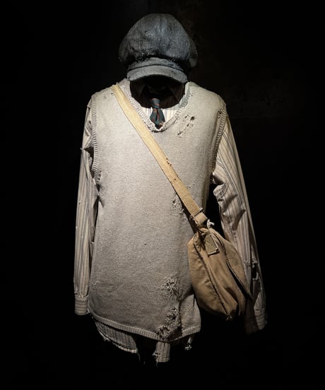 Vintage canvas shoulder bag