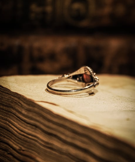 Garnet stone Vintage sterling silver ring