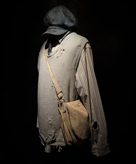 Vintage canvas shoulder bag