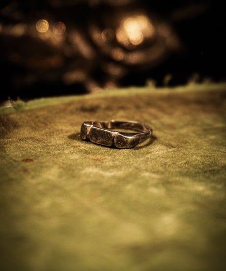 Rock texture vintage silver ring