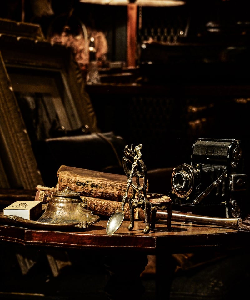 70年代英国老舗メーカ大型ソリッドシルバーシュガーキャスター 18cm 92g 70年代英国老舗メーカ大型ソリッドシルバーシュガーキャスター 18cm 92g