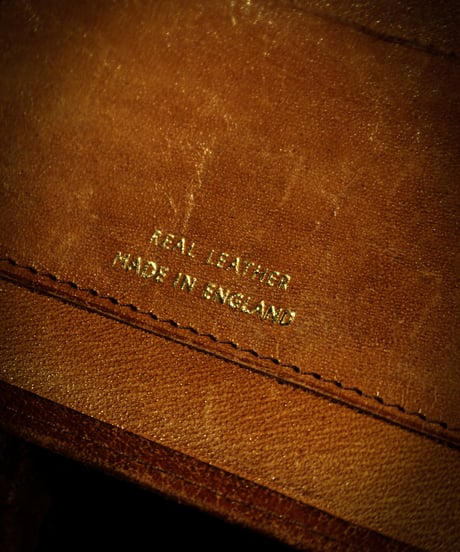 Leather 9P England  engraving vintage Bi-fold wallet