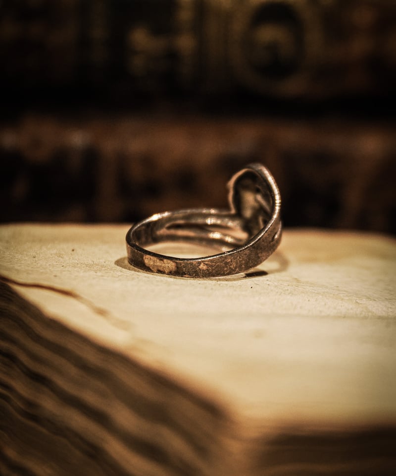 Distortion vintage sterling silver ring | WAIOKIRY