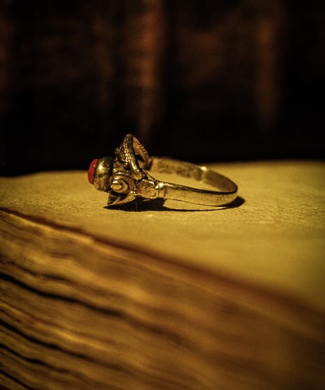 Carnelian stone vintage ring