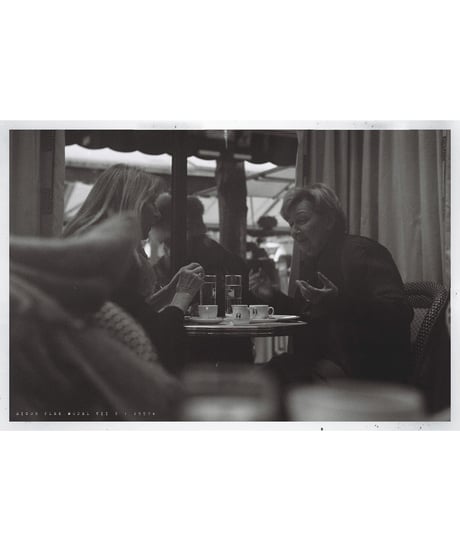 PARIS PHOTO POST CARD [ LES DEUX MAGOTS ]