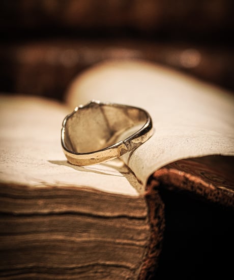 1940s British 9ct Gold on Silver Shield Signet Ring
