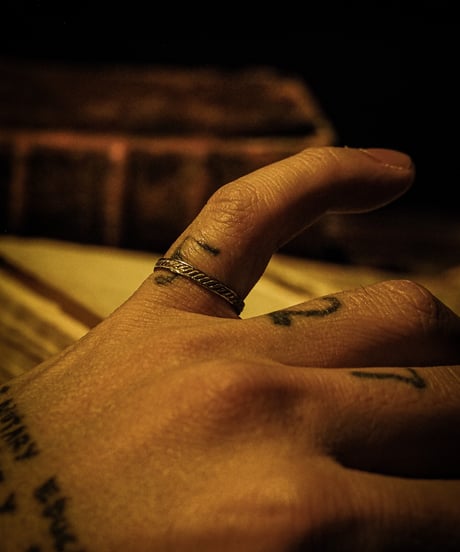 Line vintage silver ring