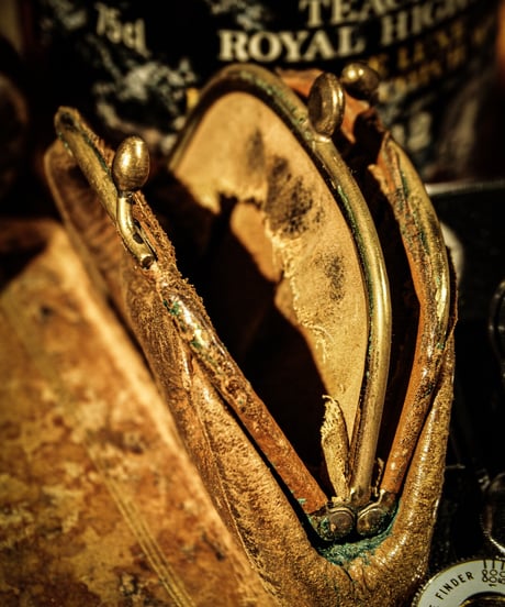 Leather vintage clasp coin purse