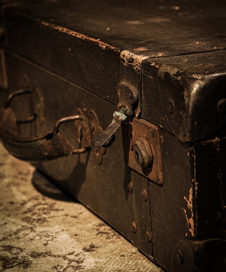 British Military-Style Canvas Trunk / 1930s Vintage Travel Case