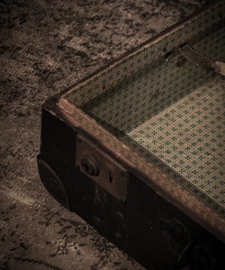 British Military-Style Canvas Trunk / 1930s Vintage Travel Case
