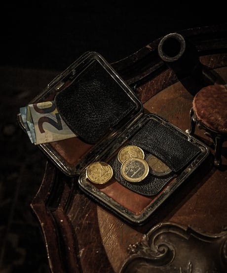 Vintage leather coin & pass case