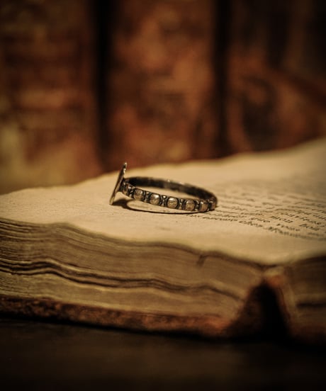1930s British Shield Motif Silver-Plated Ring