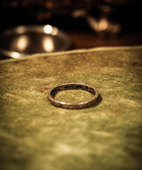 Line vintage silver ring