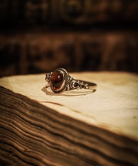 Garnet stone Vintage sterling silver ring
