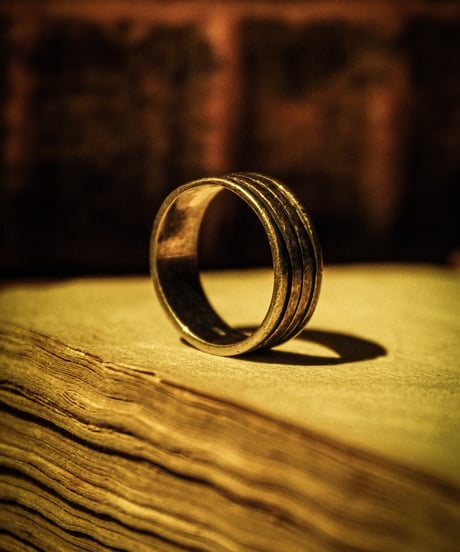 Wide line vintage silver ring