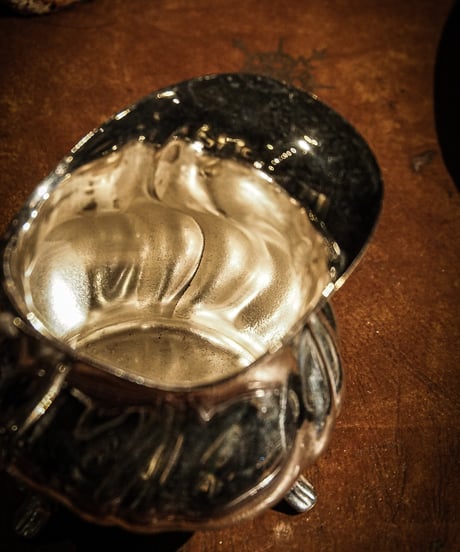1920's gravy boat