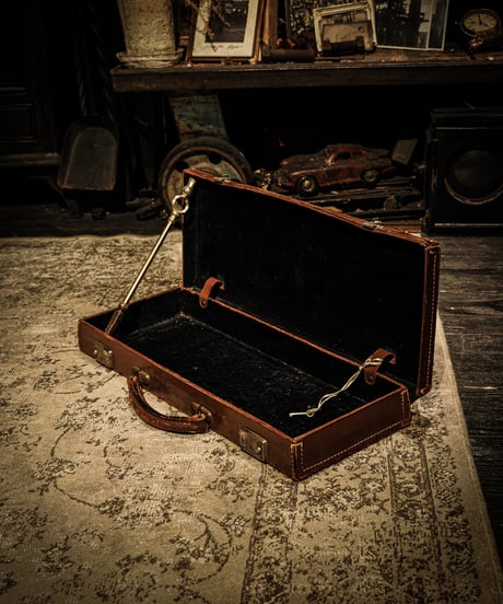 Vintage British Leather Hard Case with Key / 1940s-50s England