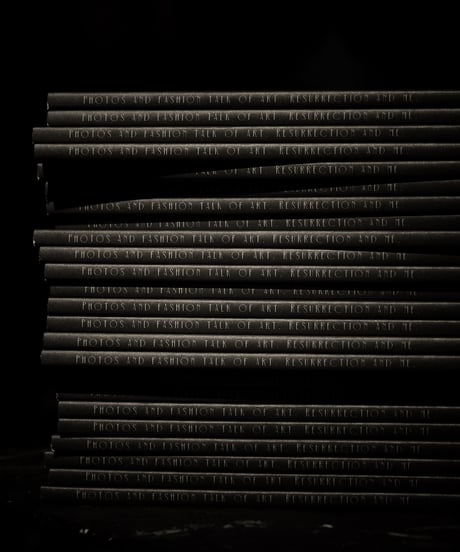 PHOTO BOOK[Photos and fashion talk of art.] P84 Size : B5