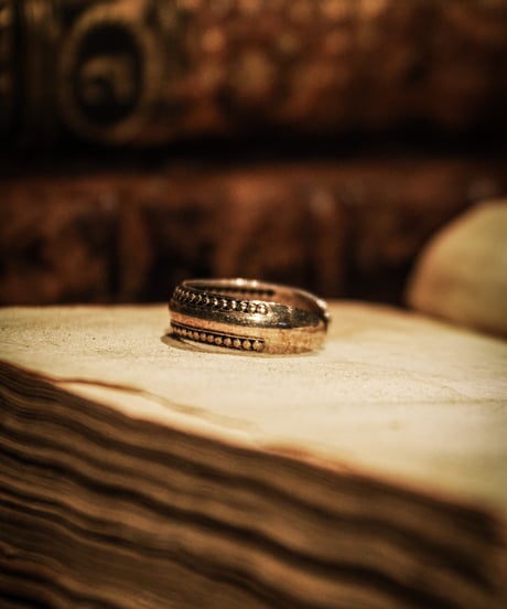 Line half vintage sterling silver ring