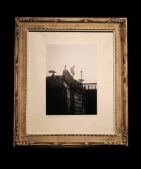 雨の日のドゥブル橋と傘をさす女[Photo +Frame SET]