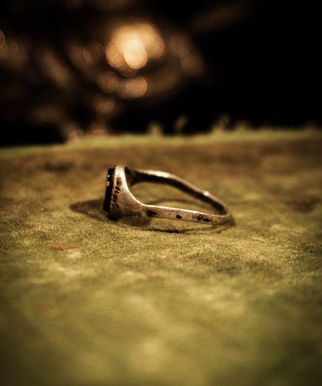 Onyx shield vintage silver ring