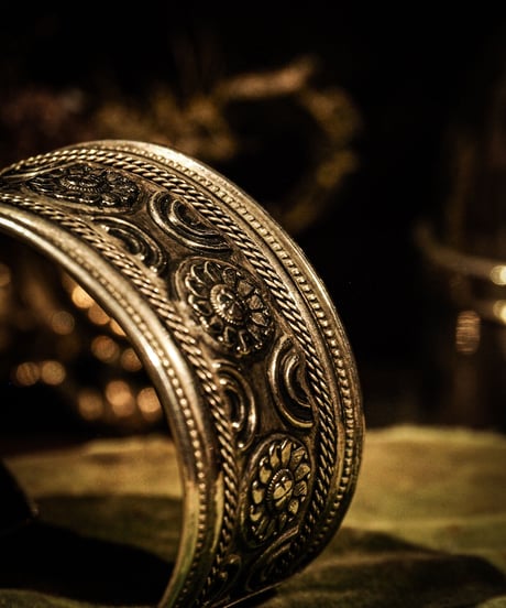 Ethnic wide  bangle