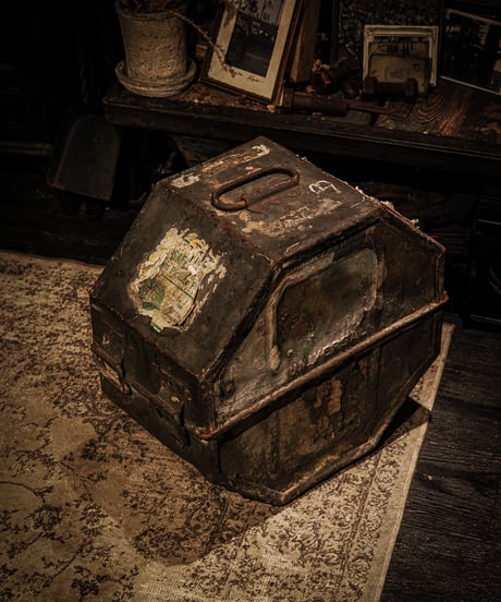 Universal Film Exchanges Inc. Metal Shipping Case