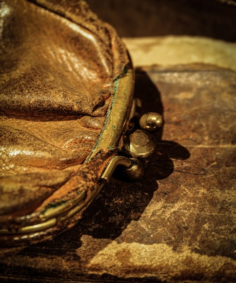 Leather vintage clasp coin purse