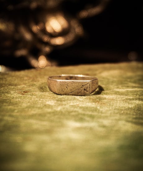 Signet vintage silver ring
