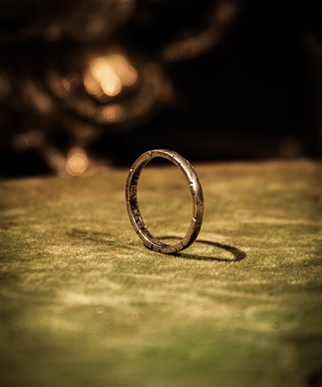 Line vintage silver ring