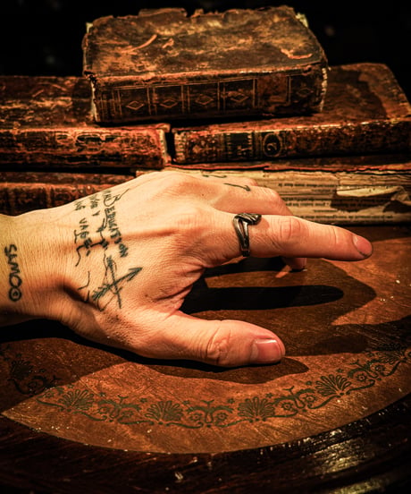 Distortion vintage sterling silver ring
