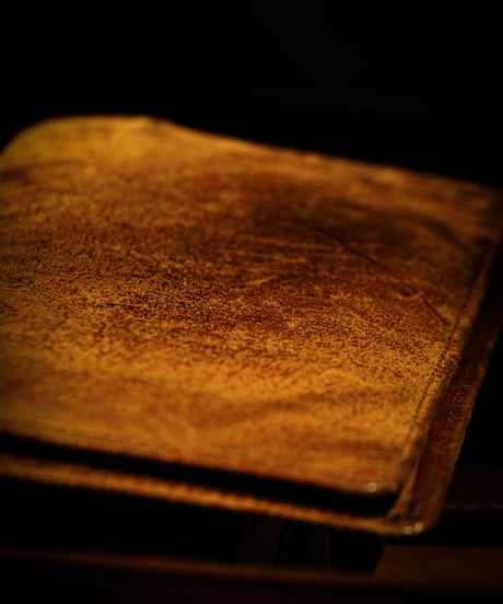 Leather 9P England  engraving vintage Bi-fold wallet