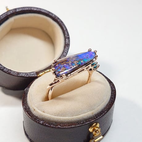 21R83 K10 Ring (Boulder Opal)