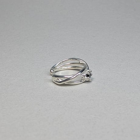 TE3/1B Silver Ear cuffs (Onyx)