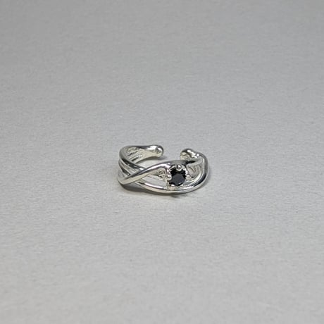TE3/1B Silver Ear cuffs (Onyx)