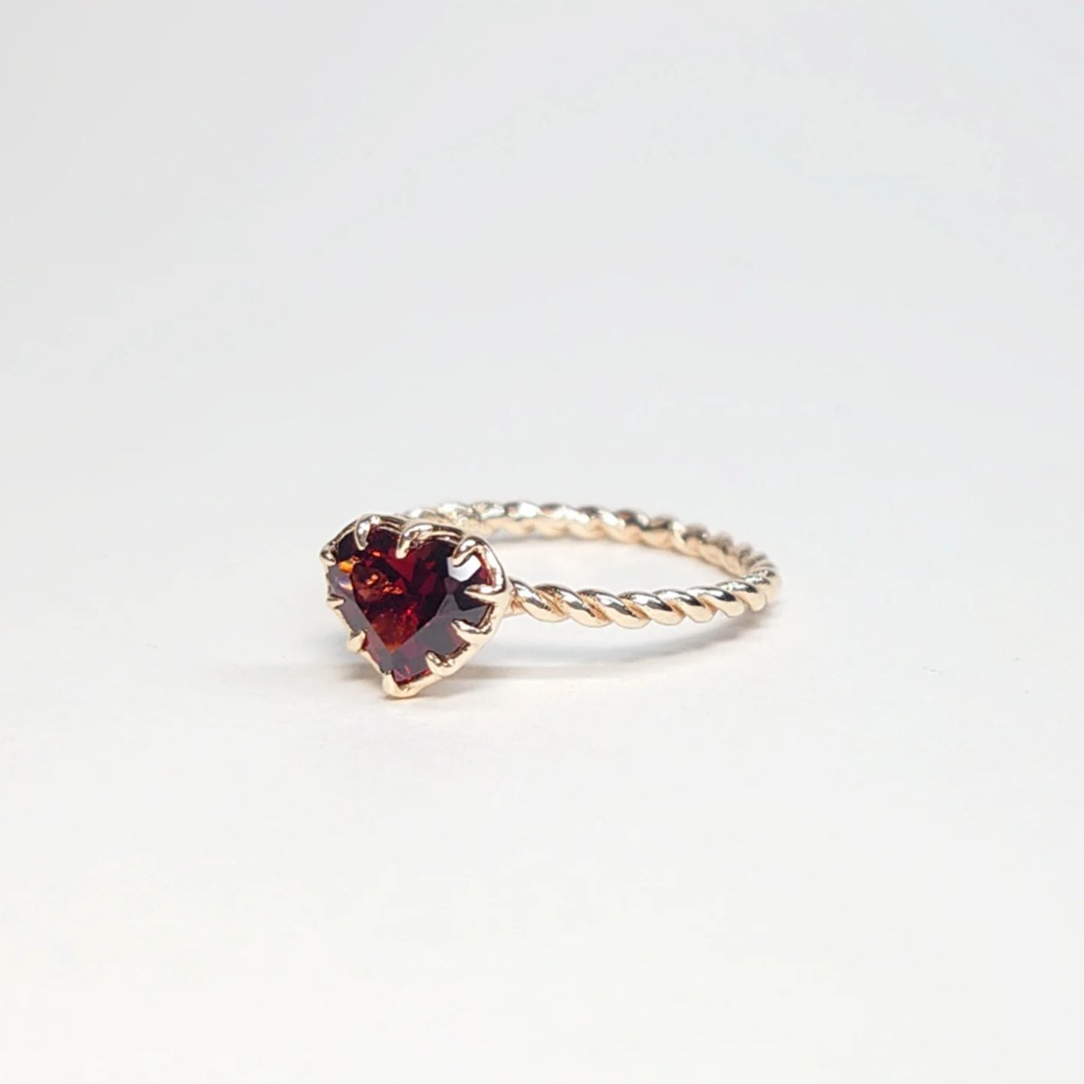 4R57 K10 Ring (Garnet) | la luce del sole