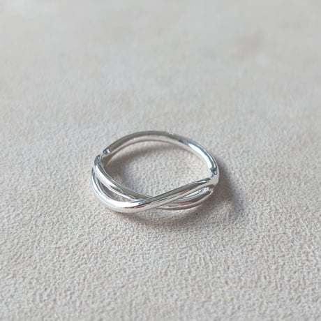 21R57 Silver Ring (Cross Design)